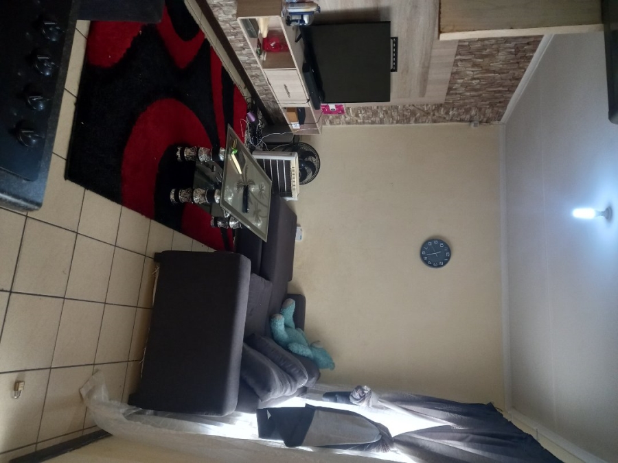 2 Bedroom Property for Sale in Delft Western Cape